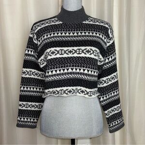 Lisa International Mock Turtleneck Midriff Ski Lodge Sweater